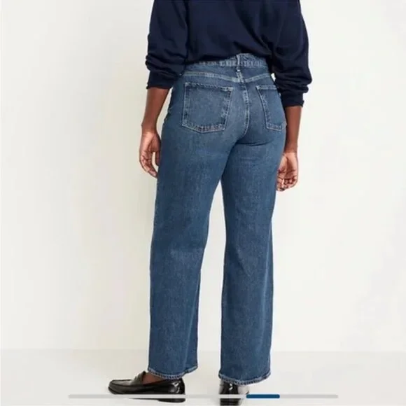 Old Navy Extra High-Rise Sky-Hi Wide Leg Jeans w/ Secret Smooth Pockets - Picture 3 of 9